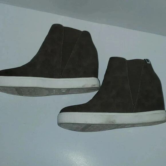 Coconut by Matisse Green Size 7.5M Sneakers - Picture 8 of 13